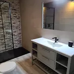 Large - Private Pool - 6 Bedrooms וילה *
