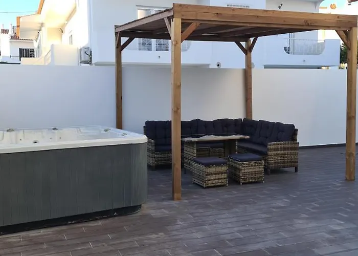 Villa Large - Private Pool - 6 Bedrooms Albufeira