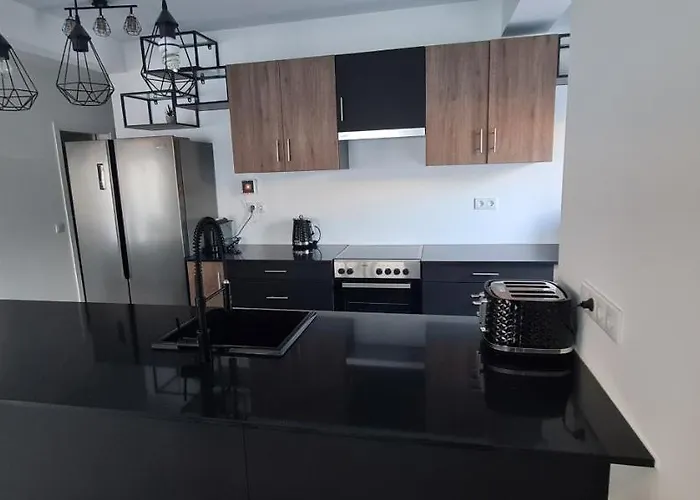 Large - Private Pool - 6 Bedrooms * Albufeira