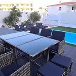 Large - Private Pool - 6 Bedrooms