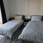 Large - Private Pool - 6 Bedrooms Βίλα