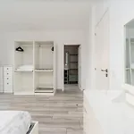 Large - Private Pool - 6 Bedrooms فيلة البوفيرا