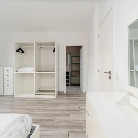 Large - Private Pool - 6 Bedrooms Villa Albufeira